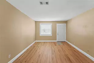 7924 Bahia Ave, Tampa, FL 33619 - Photo 5
