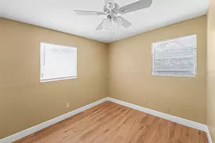 7924 Bahia Ave, Tampa, FL 33619 - Photo 21