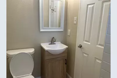 707 N Glenwood Avenue, Clearwater, FL 33755 - Photo 27