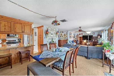 1842 Michigan Avenue NE, Saint Petersburg, FL 33703 - Photo 11