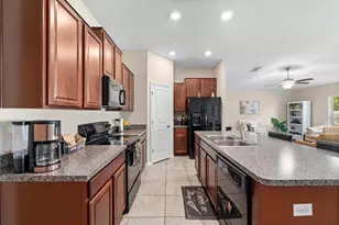 3622 Kearsney Abbey Cir, Dover, FL 33527 - Photo 7