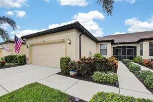342 Bluewater Falls Ct, Apollo Beach, FL 33572 - Photo 9