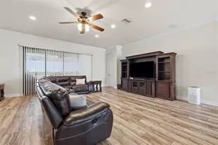 2723 Colewood Ln, Dover, FL 33527 - Photo 9