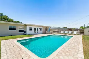 14006 Starboard Dr, Seminole, FL 33776 - Photo 35