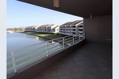 2775 Kipps Colony Drive S #304, Saint Petersburg, FL 33707 - Photo 19