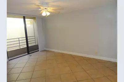 2775 Kipps Colony Drive S #304, Saint Petersburg, FL 33707 - Photo 13