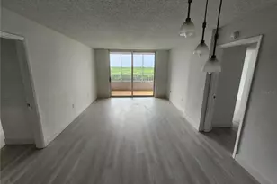 2333 Feather Sound Dr, Clearwater, FL 33762 - Photo 5
