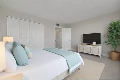 7425 Bay Island Drive S #107, Saint Petersburg, FL 33707 - Photo 27