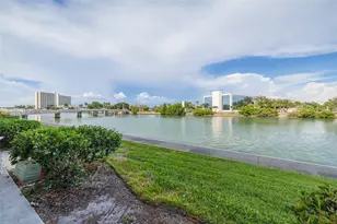 7425 Bay Island Dr S, Saint Petersburg, FL 33707 - Photo 33
