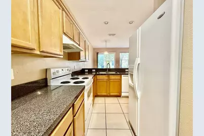 8173 Stone View Drive, Tampa, FL 33647 - Photo 9