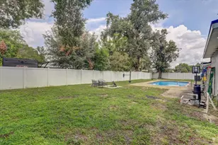 903 N Bracewell Dr, Plant City, FL 33563 - Photo 33