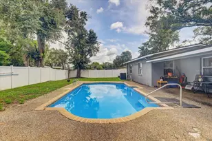 903 N Bracewell Dr, Plant City, FL 33563 - Photo 35