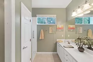 8609 Alexandra Arbor Ln, Temple Terrace, FL 33637 - Photo 33