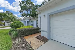 8609 Alexandra Arbor Ln, Temple Terrace, FL 33637 - Photo 5