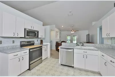 3349 Silvermoon Drive, Plant City, FL 33566 - Photo 13