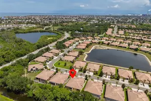 5527 Sunset Falls Dr, Apollo Beach, FL 33572 - Photo 3
