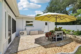14309 Brentwood Dr, Tampa, FL 33618 - Photo 29