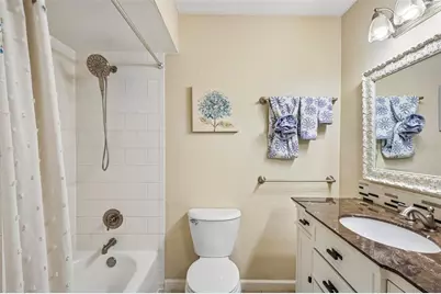 14309 Brentwood Drive, Tampa, FL 33618 - Photo 15