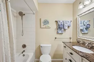 14309 Brentwood Dr, Tampa, FL 33618 - Photo 15