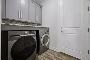 1707 E Emma St, Tampa, FL 33610 - Photo 31