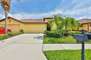 5618 Sunset Falls Dr, Apollo Beach, FL 33572 - Photo 7