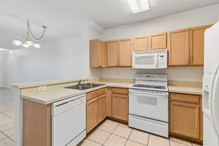 6245 Osprey Lake Cir, Riverview, FL 33578 - Photo 9