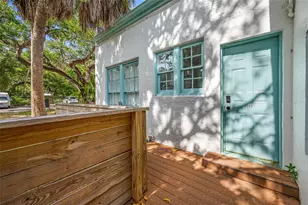1700 Park St N, Saint Petersburg, FL 33710 - Photo 27