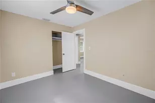 1416 38th Ave N, Saint Petersburg, FL 33704 - Photo 13