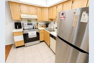 1131 Orange Tree Circle W #C, Palm Harbor, FL 34684 - Photo 7