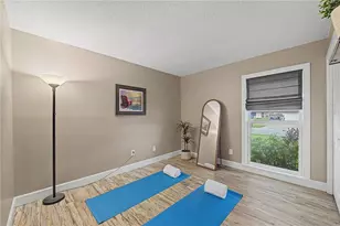 1112 Lakemont Dr, Valrico, FL 33594 - Photo 23