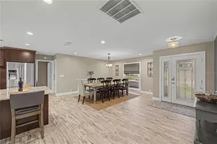 1112 Lakemont Dr, Valrico, FL 33594 - Photo 5