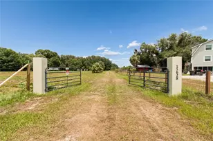 15628 Carlton Lake Rd, Wimauma, FL 33598 - Photo 5