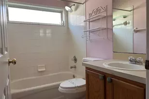 18169 Sandy Pointe Dr, Tampa, FL 33647 - Photo 15