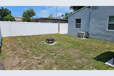 1946 15th Avenue S, Saint Petersburg, FL 33705 - Photo 21