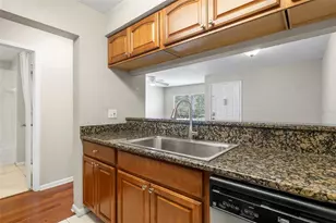 5440 S MacDill Ave, Tampa, FL 33611 - Photo 15