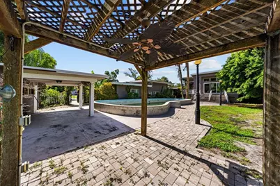 211 S Shore Crest Drive, Tampa, FL 33609 - Photo 3