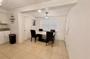 10926 N Annette Ave, Tampa, FL 33612 - Photo 7