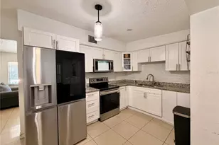 10926 N Annette Ave, Tampa, FL 33612 - Photo 5