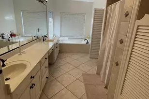 10484 Longwood Dr, Seminole, FL 33777 - Photo 11