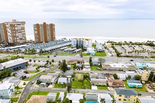 18005 1st St E, Saint Petersburg, FL 33708 - Photo 3