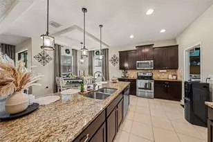 12530 Ballentrae Forest Dr, Riverview, FL 33579 - Photo 5