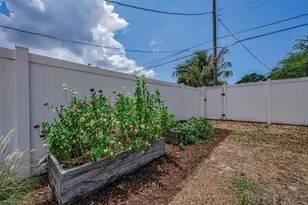 6710 32nd Ave N, Saint Petersburg, FL 33710 - Photo 27