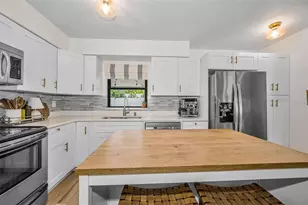 6710 32nd Ave N, Saint Petersburg, FL 33710 - Photo 11