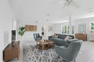 404 Laurel Ln, Palm Harbor, FL 34683 - Photo 17