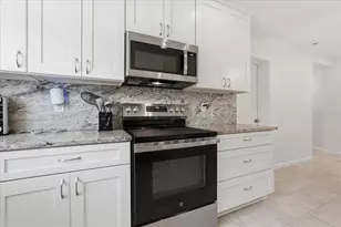 404 Laurel Ln, Palm Harbor, FL 34683 - Photo 25