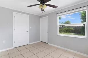 5255 45th Ave N, Saint Petersburg, FL 33709 - Photo 17