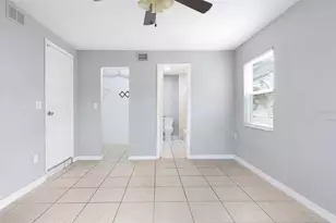 5255 45th Ave N, Saint Petersburg, FL 33709 - Photo 9