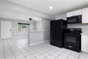 5255 45th Ave N, Saint Petersburg, FL 33709 - Photo 7