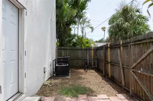3651 Haines Rd N, Saint Petersburg, FL 33704 - Photo 39