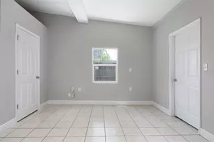 3651 Haines Rd N, Saint Petersburg, FL 33704 - Photo 11
